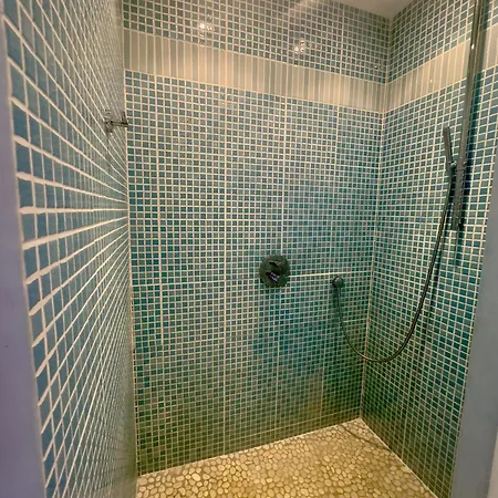 Superbe Maison Avec Jacuzzi Vakantiehuis *